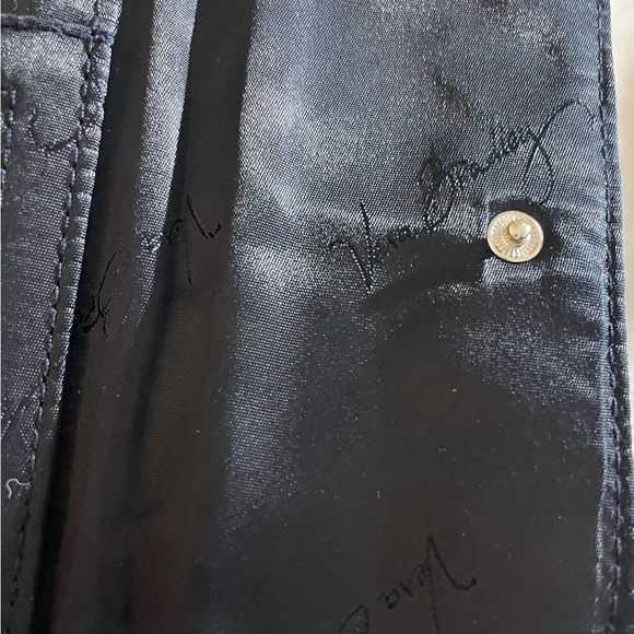 VERA BRADLEY wallet…Black with a floral print - Picture 4 of 9